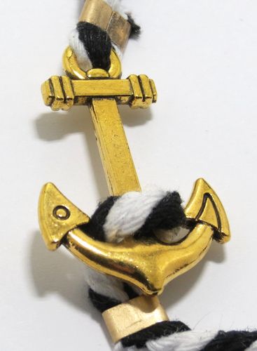 gevlochten armband met goud kleurige anker sluiting ± 17 cm